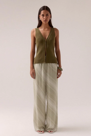 Sovere Sentiment Knit Top // Olive