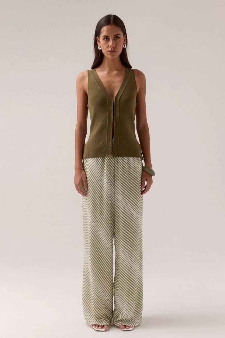 Sovere Sentiment Knit Top // Olive