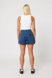 Abrand Venice Short // Bella