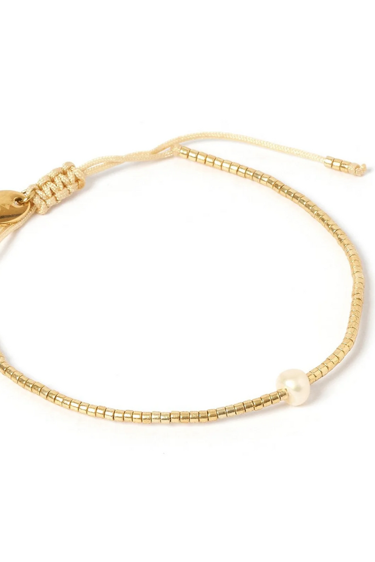 Arms Of Eve River Pearl Bracelet // Gold
