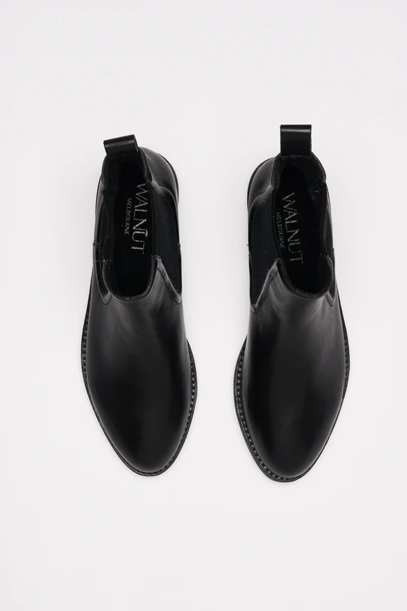 Walnut Cora Leather Boot // Black