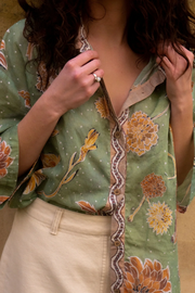 Wandering Folk Dahlia Shirt // Moss
