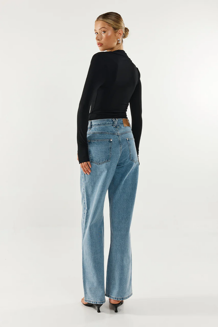Madison The Label Laury Top // Black