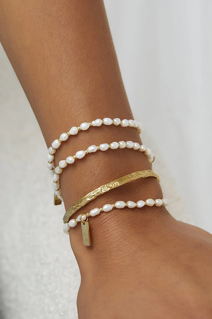 Arms Of Eve Amber Pearl Bracelet // Gold