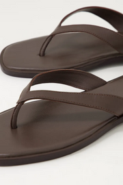 Mollini Juliena Thongs // Brown Leather
