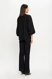 Kivari Paige Blouse // Black