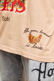 Sabbi The Very Oversized Loves Notes Paris Tee // Sand