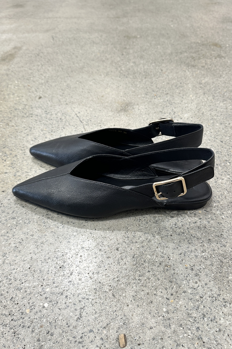 Mollini Foraya Flat Shoes // Black Leather