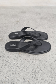 Mollini Juliena Thongs // Black Leather