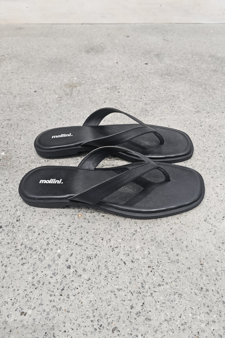 Mollini Juliena Thongs // Black Leather